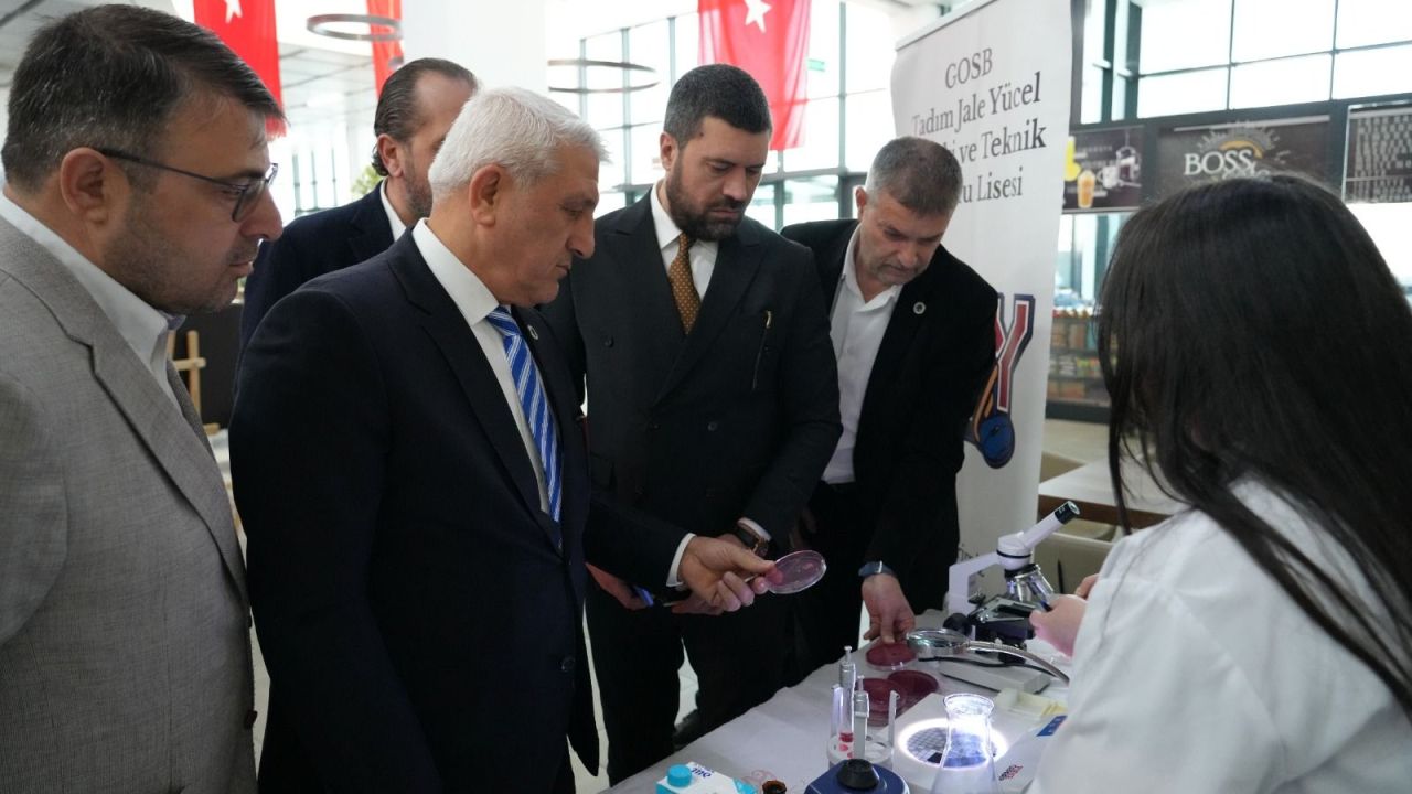 GTO'dan İstihdam Çıkartması: Çayırova Kariyer Fuarı'na Güçlü Katılım