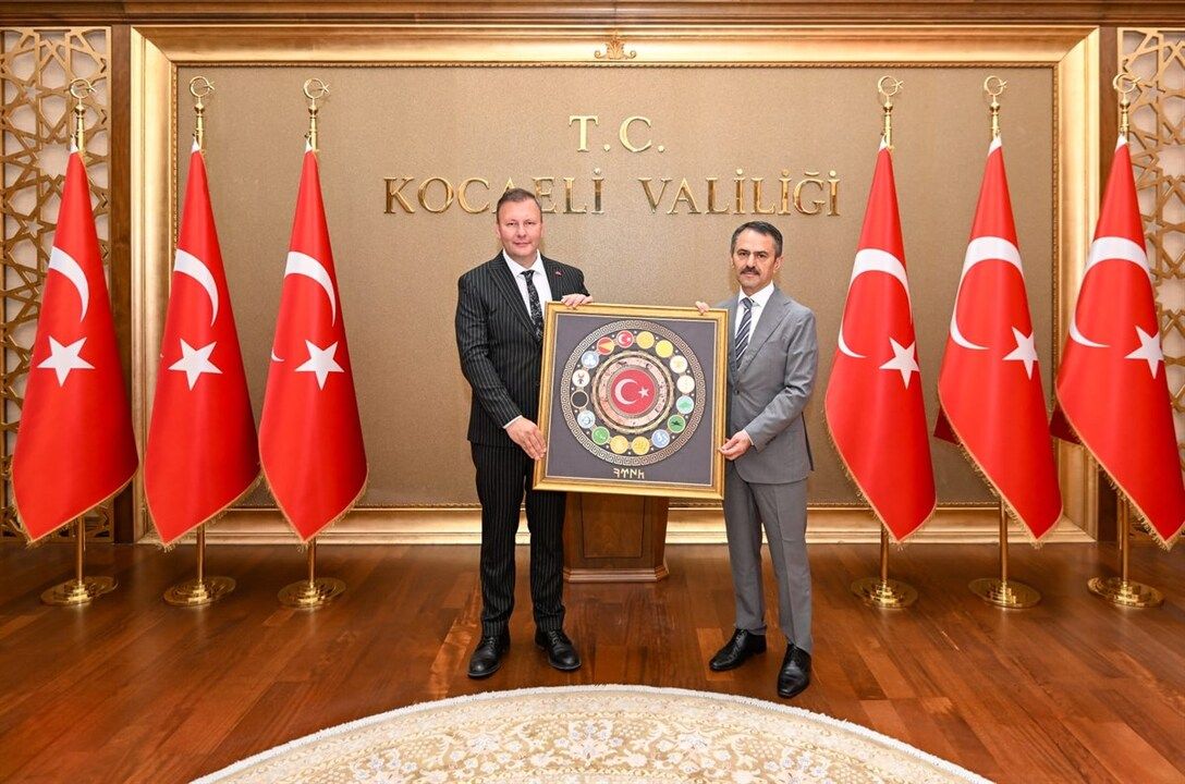 MHP Kocaeli'de Yeni Dönem: İl Başkanı Emengen'den Valiye Ziyaret