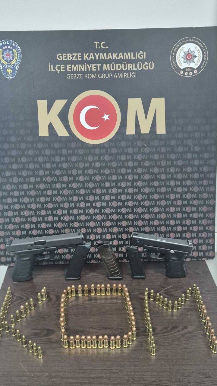 Gebze'de Silah ve Change Araç Operasyonu: Glocklar Yakalandı