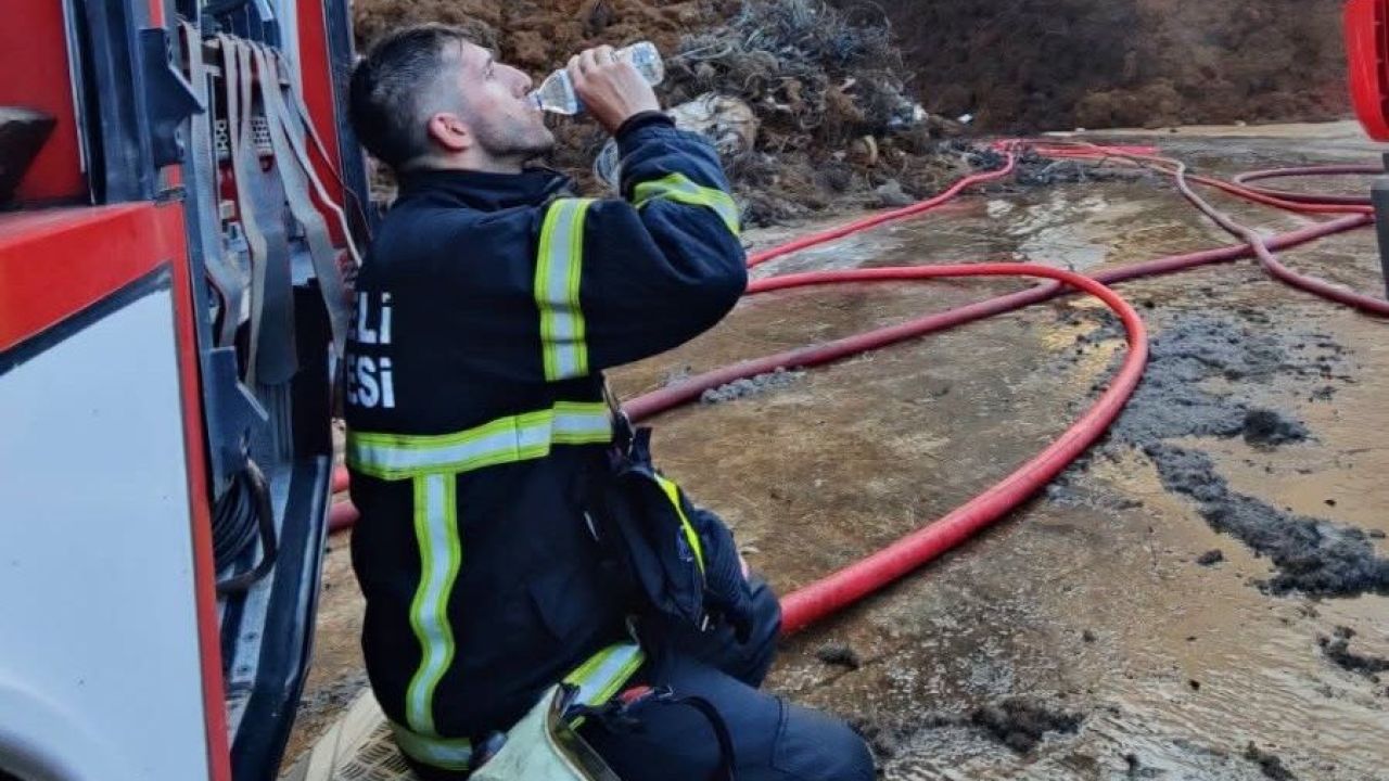 Kocaeli İtfaiyesi'nden Nefes Kesen Bilanço: Binlerce Can Kurtarıldı!